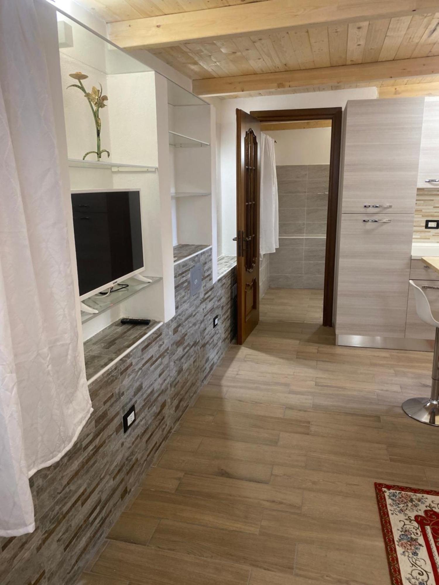 Apartamento Monolocale Indipendente Nel Quartiere Residenziale Genneruxi Cagliari Exterior foto
